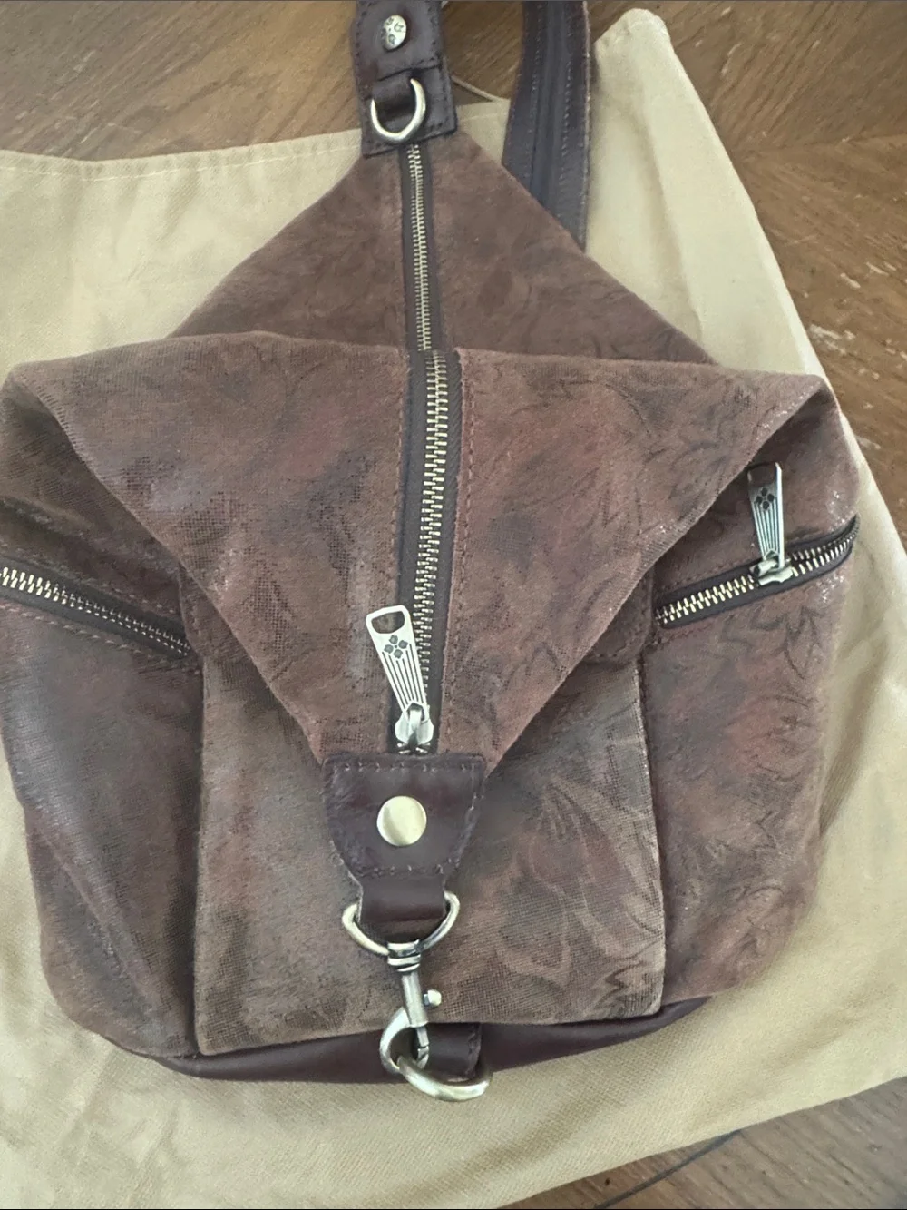 PATRICIA NASH LEAF SUEDE LEATHER CONVERTIBLE SLING BACKPACK JACQUARD DUST BAG